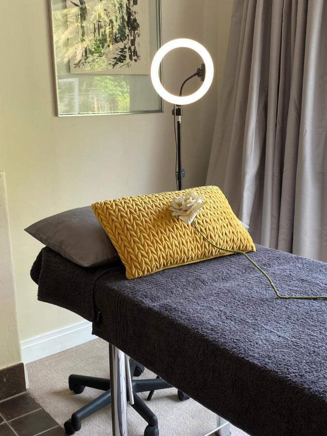 Vair'S Place Guest House In Sandton Paulshof - Apartment, Lux Suites & Spa Йоганнесбурґ Екстер'єр фото