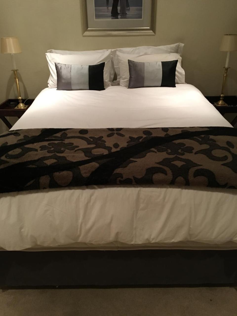 Vair'S Place Guest House In Sandton Paulshof - Apartment, Lux Suites & Spa Йоганнесбурґ Екстер'єр фото