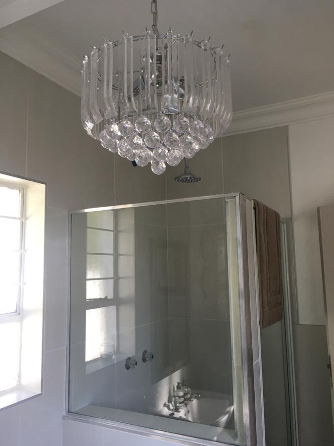 Vair'S Place Guest House In Sandton Paulshof - Apartment, Lux Suites & Spa Йоганнесбурґ Екстер'єр фото